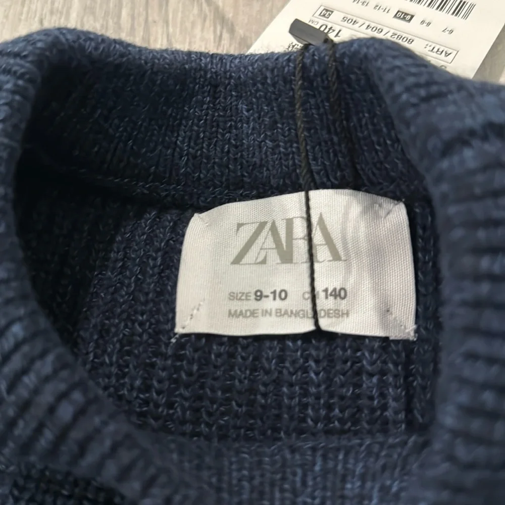Zara Heathered Blue Long Knit Vest